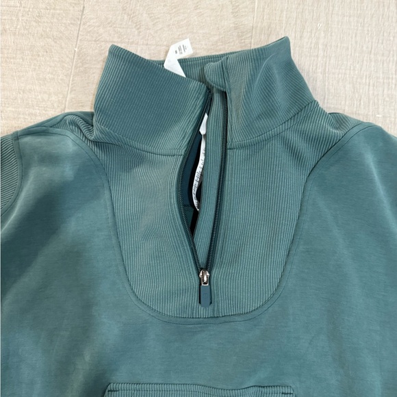 Lululemon brushed softstream ribbed half zipped ~ green jasper ~ Like new Size 8 - Picture 3 of 4